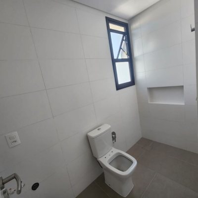 Apartamentos com 69m², 2 quartos, 2 suítes, 2 garagens, no bairro Centro em Florianópolis