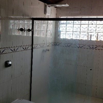 Casa Residencial com 243m², 4 quartos, 1 suíte, 2 garagens, no bairro Córrego Grande em Florianópolis