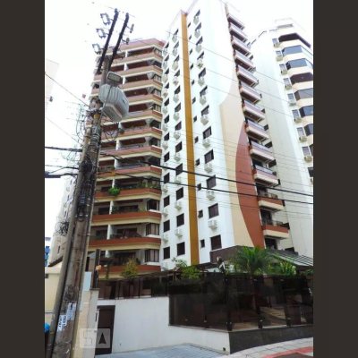 Apartamentos com 170m², 3 quartos, 2 suítes, 3 garagens, no bairro Centro em Florianópolis