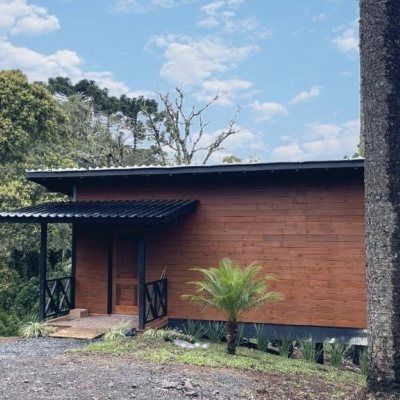 Sitio com 130m², 3 quartos, 3 suítes, 3 garagens, no bairro Centro em Urubici