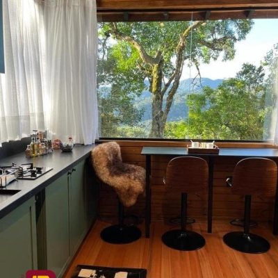 Sitio com 130m², 3 quartos, 3 suítes, 3 garagens, no bairro Centro em Urubici