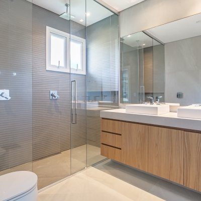 Casa Residencial com 410m², 4 quartos, 4 suítes, 3 garagens, no bairro Praia Mole em Florianópolis