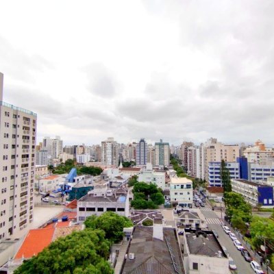 Apartamentos com 211m², 4 quartos, 1 suíte, 2 garagens, no bairro Centro em Florianópolis