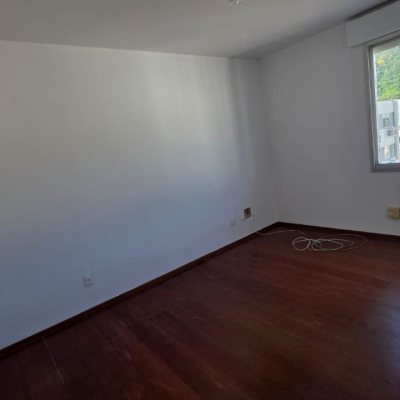 Apartamentos com 211m², 4 quartos, 1 suíte, 2 garagens, no bairro Centro em Florianópolis