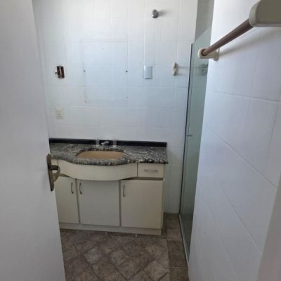 Apartamentos com 211m², 4 quartos, 1 suíte, 2 garagens, no bairro Centro em Florianópolis