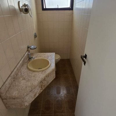 Apartamentos com 211m², 4 quartos, 1 suíte, 2 garagens, no bairro Centro em Florianópolis