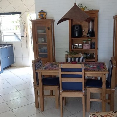 Casa Residencial com 136m², 3 quartos (sendo 1 suíte), 2 garagens, no bairro Campeche em Florianópolis