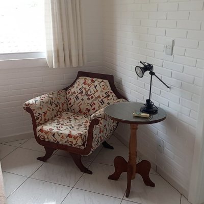 Casa Residencial com 136m², 3 quartos (sendo 1 suíte), 2 garagens, no bairro Campeche em Florianópolis