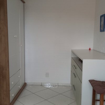 Casa Residencial com 136m², 3 quartos (sendo 1 suíte), 2 garagens, no bairro Campeche em Florianópolis
