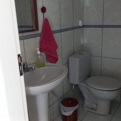Casa Residencial com 136m², 3 quartos (sendo 1 suíte), 2 garagens, no bairro Campeche em Florianópolis