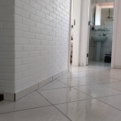 Casa Residencial com 136m², 3 quartos (sendo 1 suíte), 2 garagens, no bairro Campeche em Florianópolis