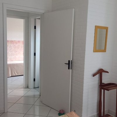 Casa Residencial com 136m², 3 quartos (sendo 1 suíte), 2 garagens, no bairro Campeche em Florianópolis