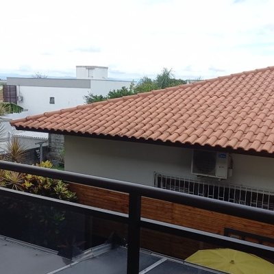 Casa Residencial com 136m², 3 quartos (sendo 1 suíte), 2 garagens, no bairro Campeche em Florianópolis