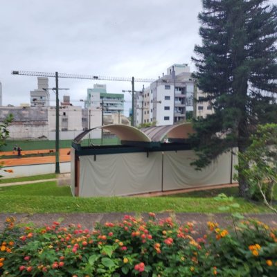 Casa em Condomínio com 190m², 4 quartos (sendo 1 suíte), 4 garagens, no bairro Carvoeira em Florianópolis
