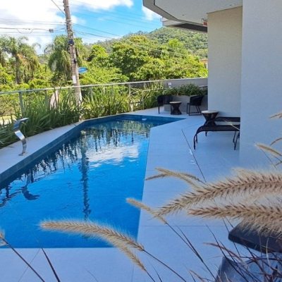 Apartamentos com 72m², 2 quartos, 1 suíte, 1 garagem, no bairro Ingleses em Florianópolis