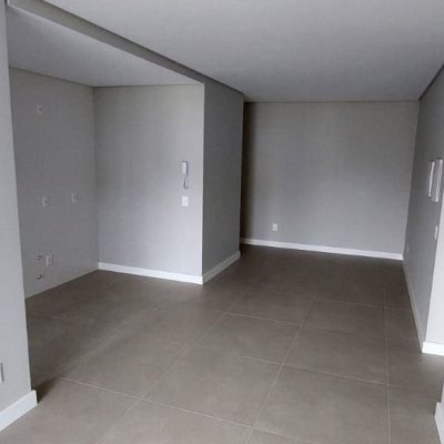 Apartamentos com 76m², 2 quartos, 2 suítes, 2 garagens, no bairro Ingleses em Florianópolis