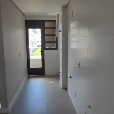Apartamentos com 76m², 2 quartos, 2 suítes, 2 garagens, no bairro Ingleses em Florianópolis