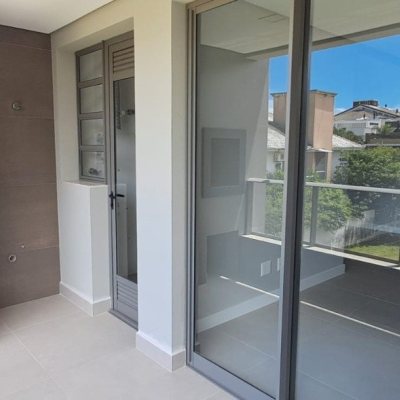 Apartamentos com 76m², 2 quartos, 2 suítes, 2 garagens, no bairro Ingleses em Florianópolis