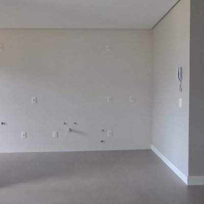 Apartamentos com 76m², 2 quartos, 2 suítes, 2 garagens, no bairro Ingleses em Florianópolis