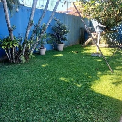 Casa Residencial/Comercial com 300m², 4 garagens, no bairro Jardim Atlântico em Florianópolis