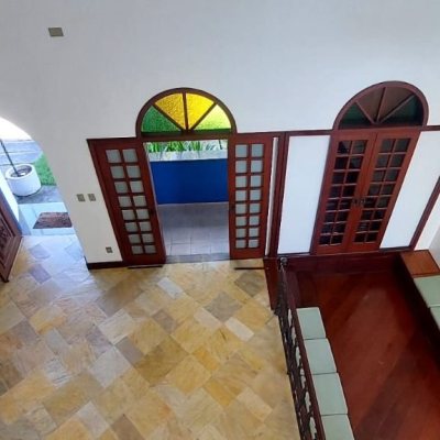 Casa Residencial/Comercial com 300m², 4 garagens, no bairro Jardim Atlântico em Florianópolis