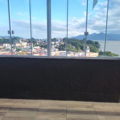 Cobertura com 396m², 3 quartos, 1 suíte, 2 garagens, no bairro Bom Abrigo em Florianópolis