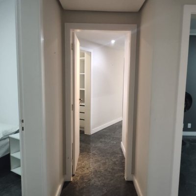Cobertura com 396m², 3 quartos, 1 suíte, 2 garagens, no bairro Bom Abrigo em Florianópolis