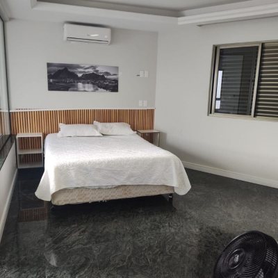 Cobertura com 396m², 3 quartos, 1 suíte, 2 garagens, no bairro Bom Abrigo em Florianópolis