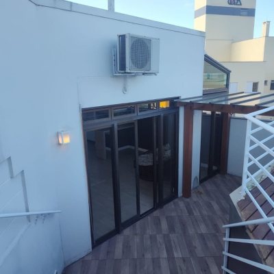 Cobertura com 396m², 3 quartos, 1 suíte, 2 garagens, no bairro Bom Abrigo em Florianópolis