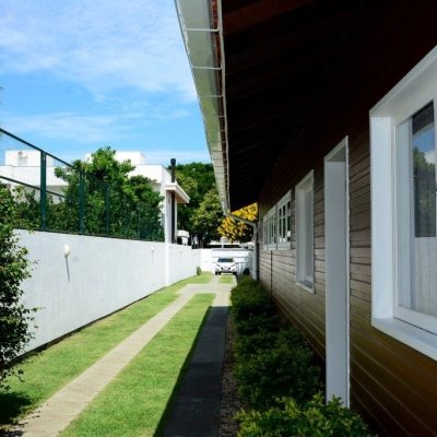 Casa Residencial com 158m², 3 quartos, 1 suíte, no bairro Lagoa da Conceição em Florianópolis