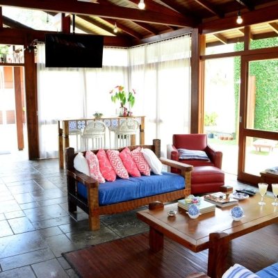 Casa Residencial com 158m², 3 quartos, 1 suíte, no bairro Lagoa da Conceição em Florianópolis