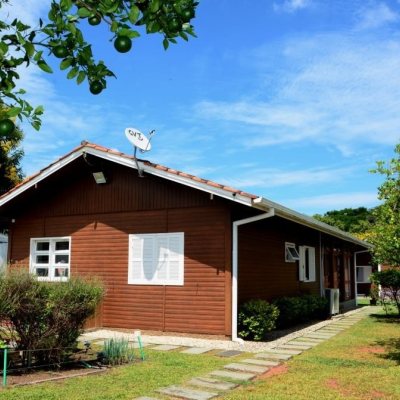 Casa Residencial com 158m², 3 quartos, 1 suíte, no bairro Lagoa da Conceição em Florianópolis