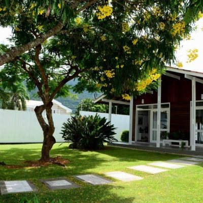 Casa Residencial com 158m², 3 quartos, 1 suíte, no bairro Lagoa da Conceição em Florianópolis