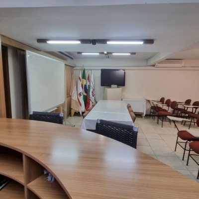 Predio com 361m², 6 garagens, no bairro Centro em Florianópolis