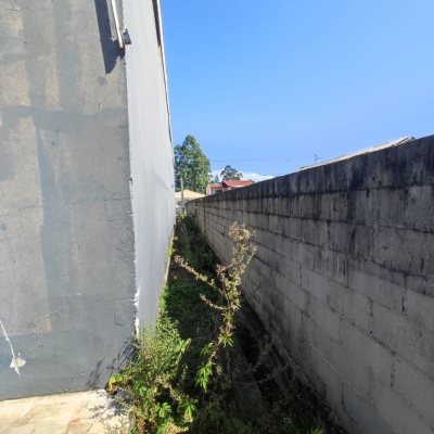 Galpão/Loja com 745m², 10 garagens, no bairro Bela Vista em Palhoça