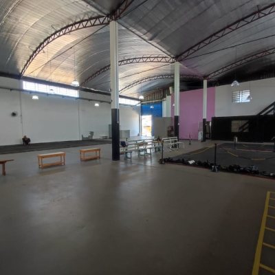 Galpão/Loja com 745m², 10 garagens, no bairro Bela Vista em Palhoça