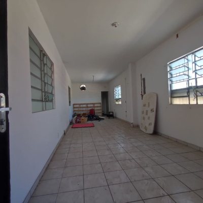 Galpão/Loja com 745m², 10 garagens, no bairro Bela Vista em Palhoça