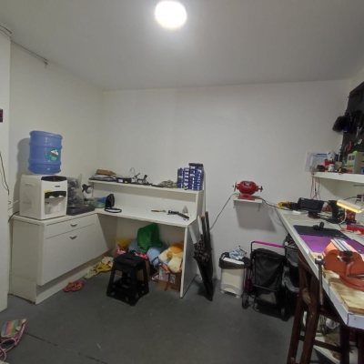 Galpão/Loja com 745m², 10 garagens, no bairro Bela Vista em Palhoça