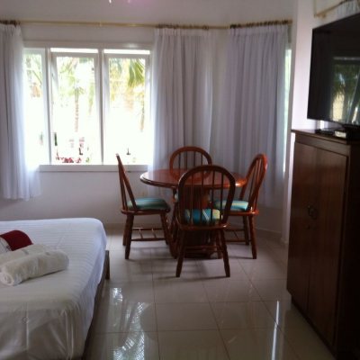 Casa Residencial com 250m², 5 quartos, 3 suítes, 4 garagens, no bairro Jurerê Internacional em Florianópolis