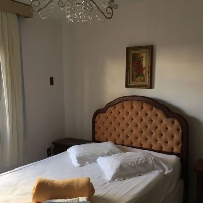 Casa Residencial com 250m², 5 quartos, 3 suítes, 4 garagens, no bairro Jurerê Internacional em Florianópolis