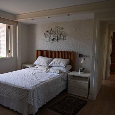 Casa em Condomínio com 320m², 4 quartos, 4 suítes, 4 garagens, no bairro Canto Da Lagoa em Florianópolis