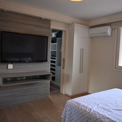 Casa em Condomínio com 320m², 4 quartos, 4 suítes, 4 garagens, no bairro Canto Da Lagoa em Florianópolis