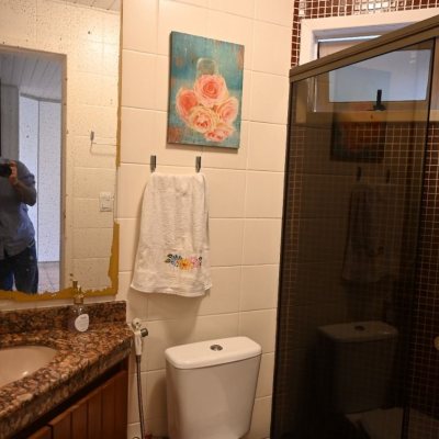 Casa em Condomínio com 320m², 4 quartos, 4 suítes, 4 garagens, no bairro Canto Da Lagoa em Florianópolis