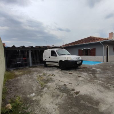 Casa Residencial com 100m², 3 quartos, 2 garagens, no bairro Areias em São José