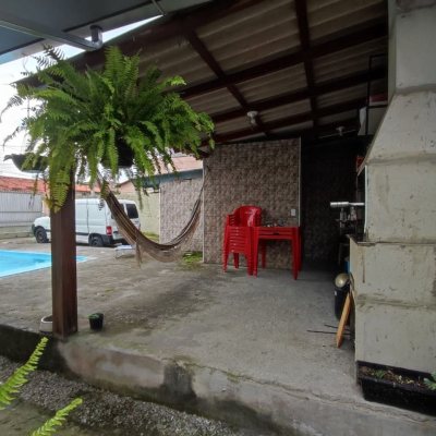 Casa Residencial com 100m², 3 quartos, 2 garagens, no bairro Areias em São José