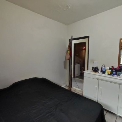 Casa Residencial com 100m², 3 quartos, 2 garagens, no bairro Areias em São José