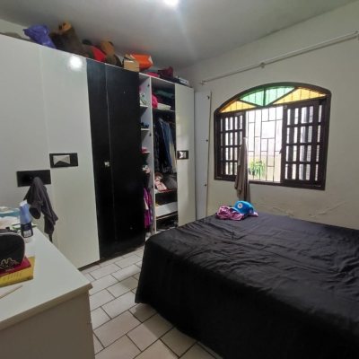 Casa Residencial com 100m², 3 quartos, 2 garagens, no bairro Areias em São José