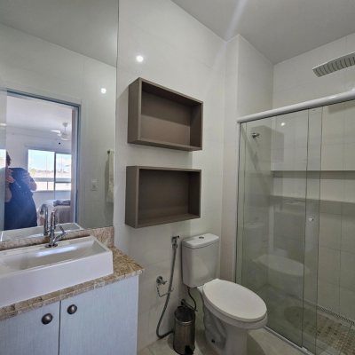 Sobrado Residencial com 120m², 3 quartos (sendo 2 suítes), 2 garagens, no bairro Areias em São José