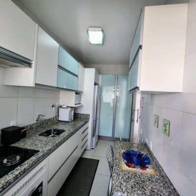 Apartamentos com 66m², 2 quartos, 1 suíte, 2 garagens, no bairro Centro em Florianópolis