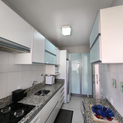 Apartamentos com 66m², 2 quartos, 1 suíte, 2 garagens, no bairro Centro em Florianópolis